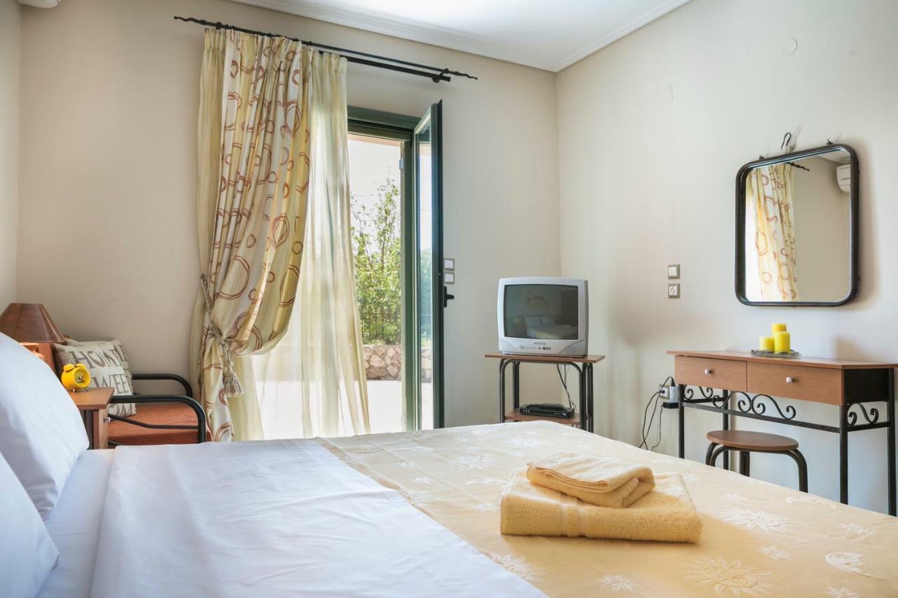Villa Maritina Razáta エクステリア 写真